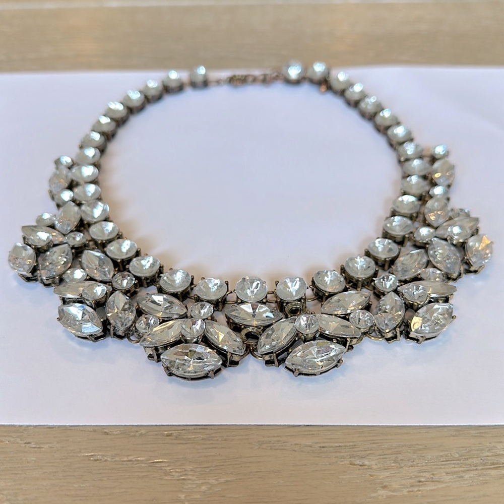 Glamorous Chunky Rhinestone Necklace - Picture 2 of 3